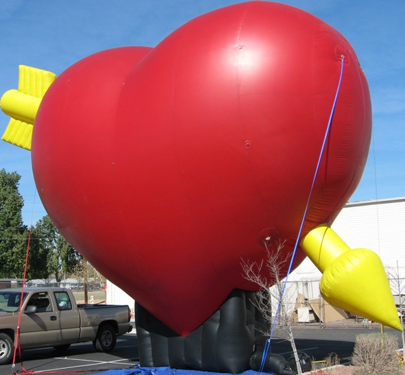 Advertising inflatables 25 ft. Valentine's Day Heart Balloon